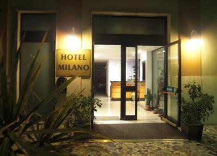 Hotel Milano Loano Exterior photo